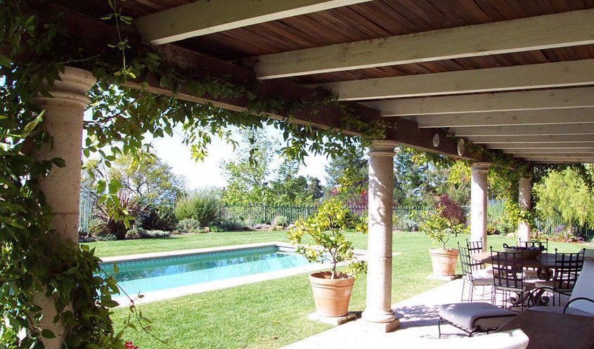 Toro Canyon Pool Lanai